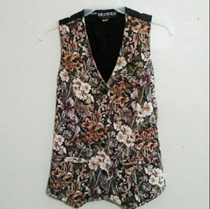 Tribes women's vest size medium